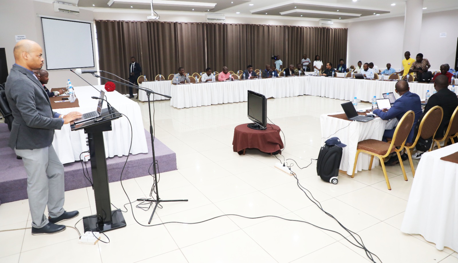 UCTT SEMINARIO NAMPULA