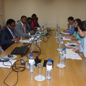 Visita da delegação do Vietname ao INCM